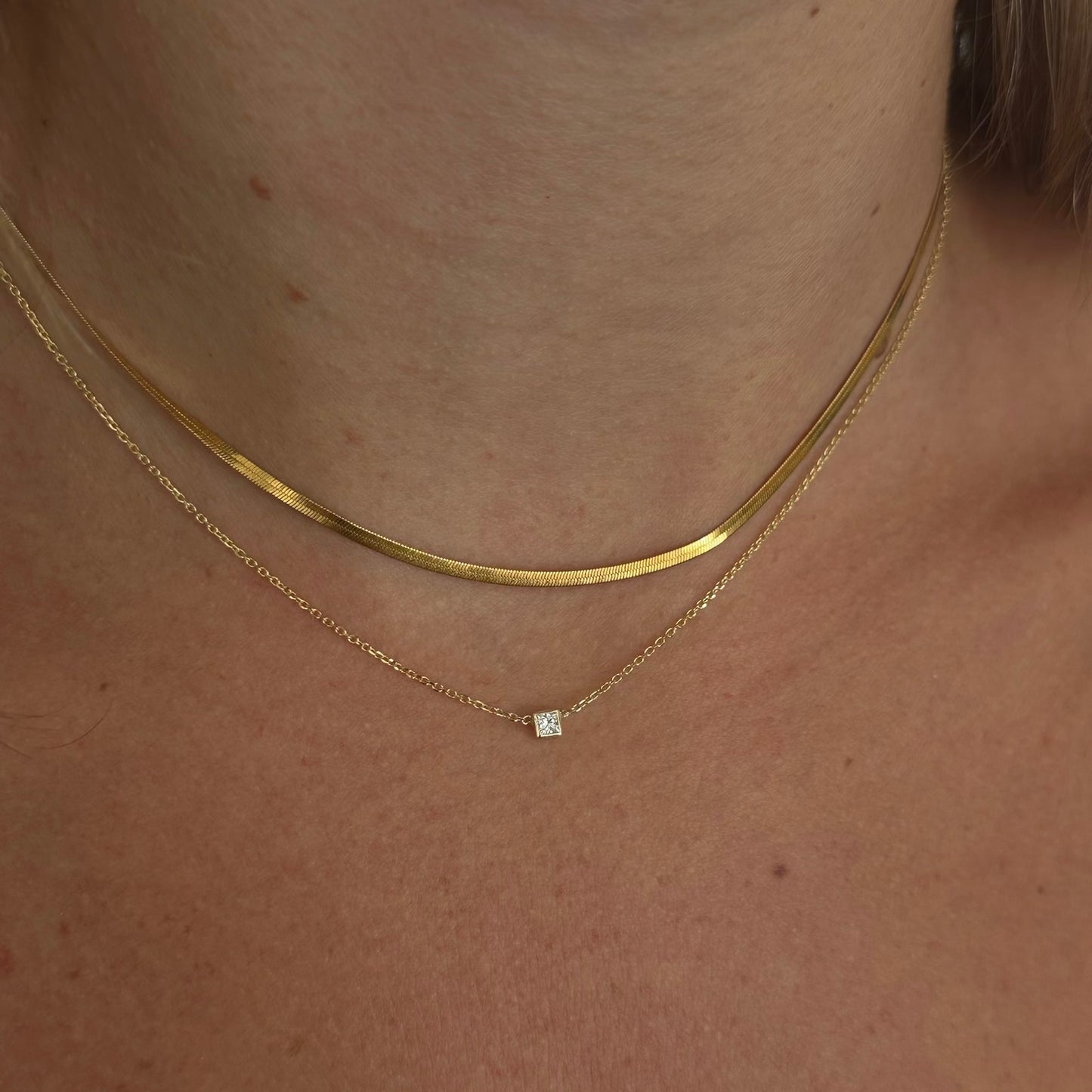 dainty herringbone necklace