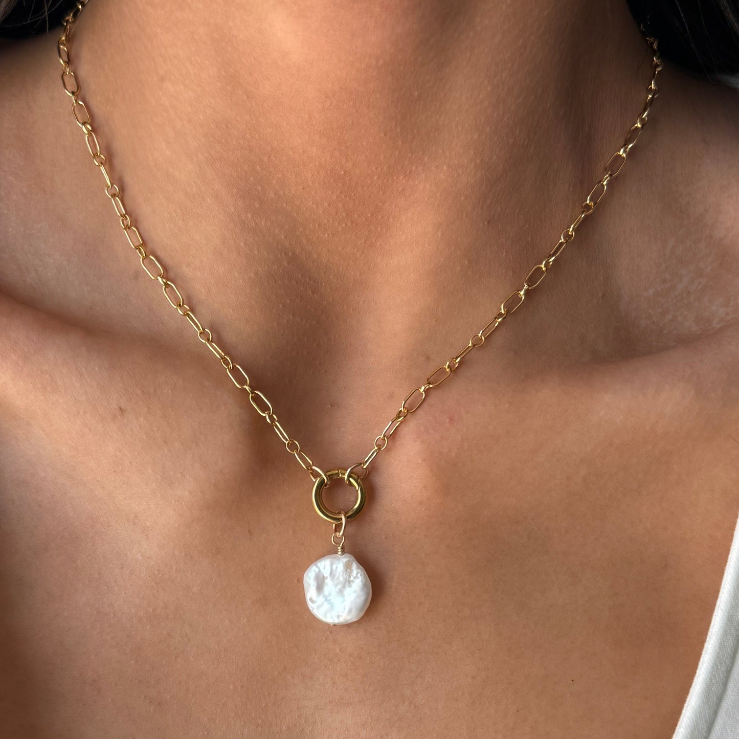 neeks pearl drop necklace