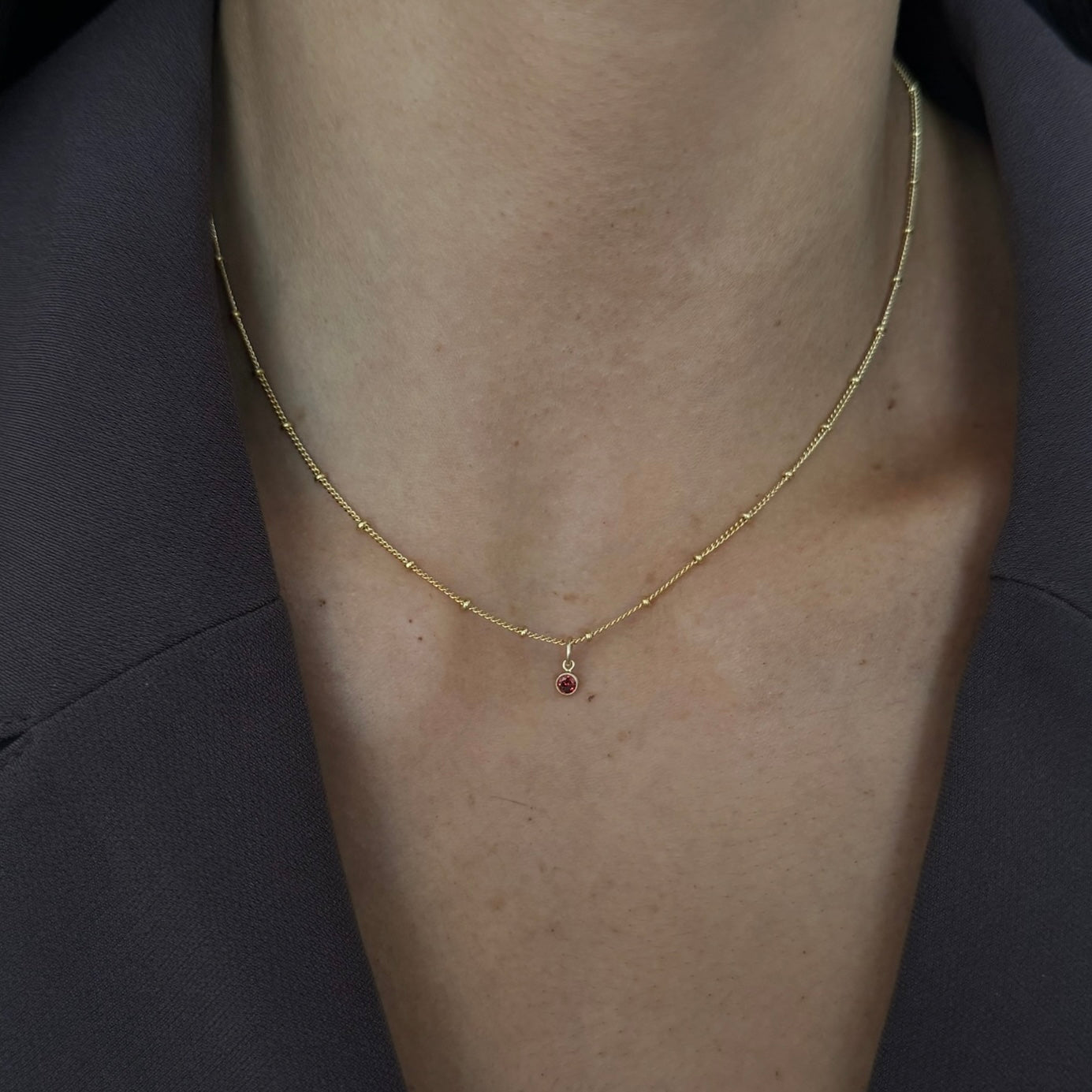 collier de pierre de naissance