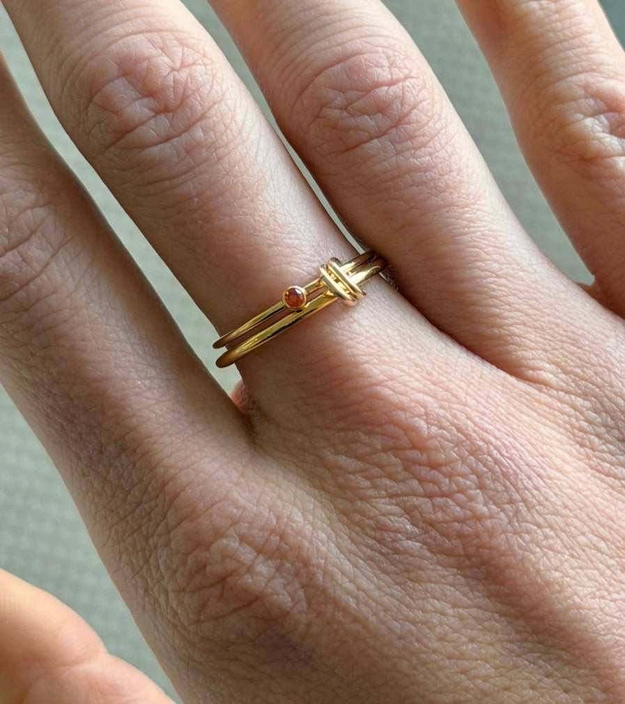 july birthstone linked ring
