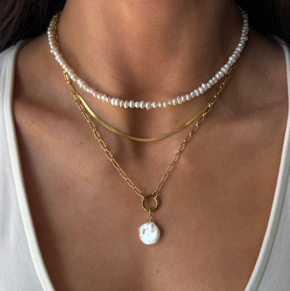 neeks pearl drop necklace