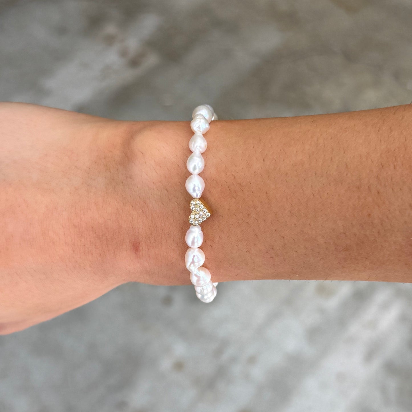 pavé heart baroque pearl bracelet