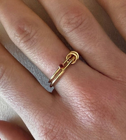 january birthstone linked ring