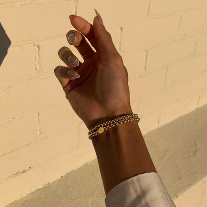 altes englisches Initialen-Juno-Armband (4 mm)