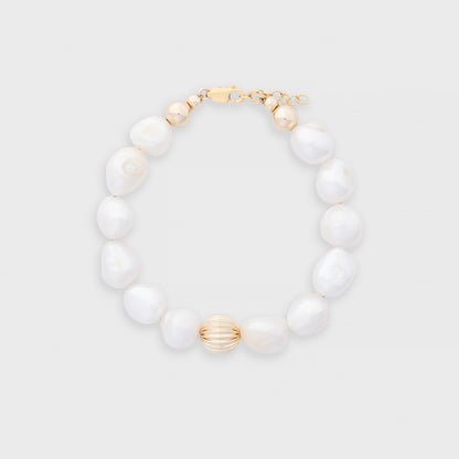 bold pearl bracelet