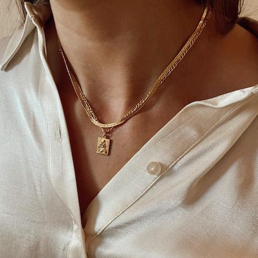 St. collier Christophe