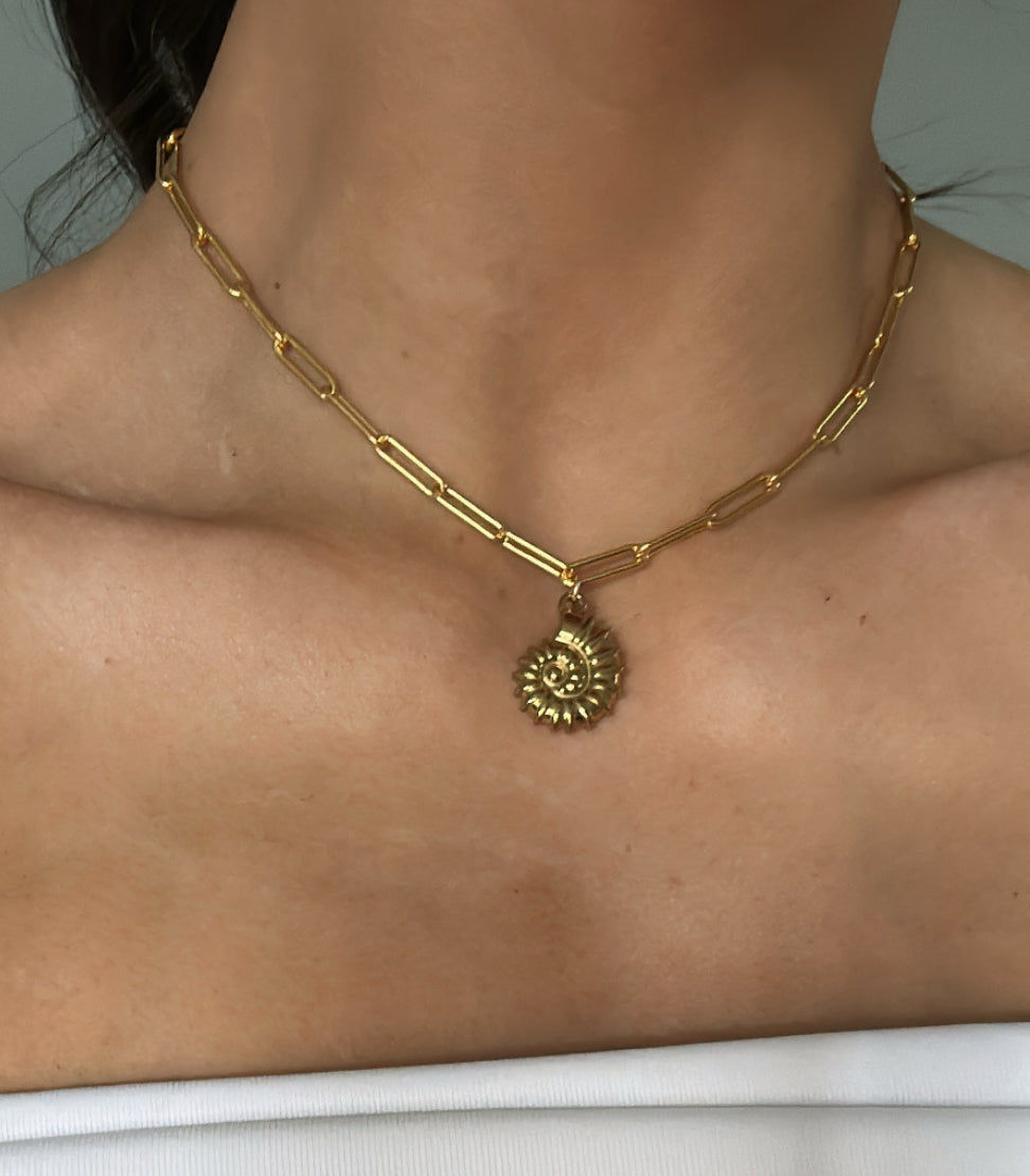 bahamas chunky paperclip choker