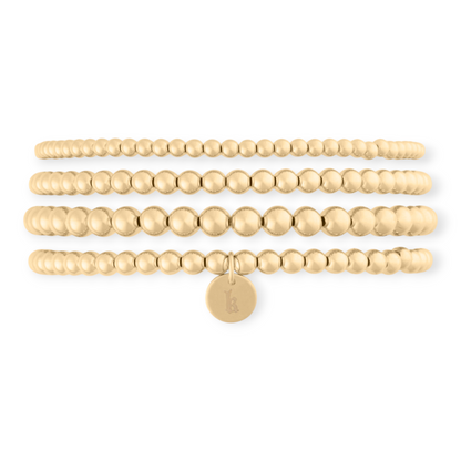 pile de quatre bracelets juno avec initiales anglaises anciennes (3+4+4+5mm)