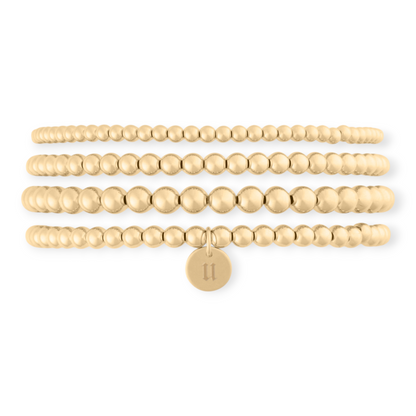 pile de quatre bracelets juno avec initiales anglaises anciennes (3+4+4+5mm)
