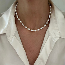Load image into Gallery viewer, baroque pearl necklace
