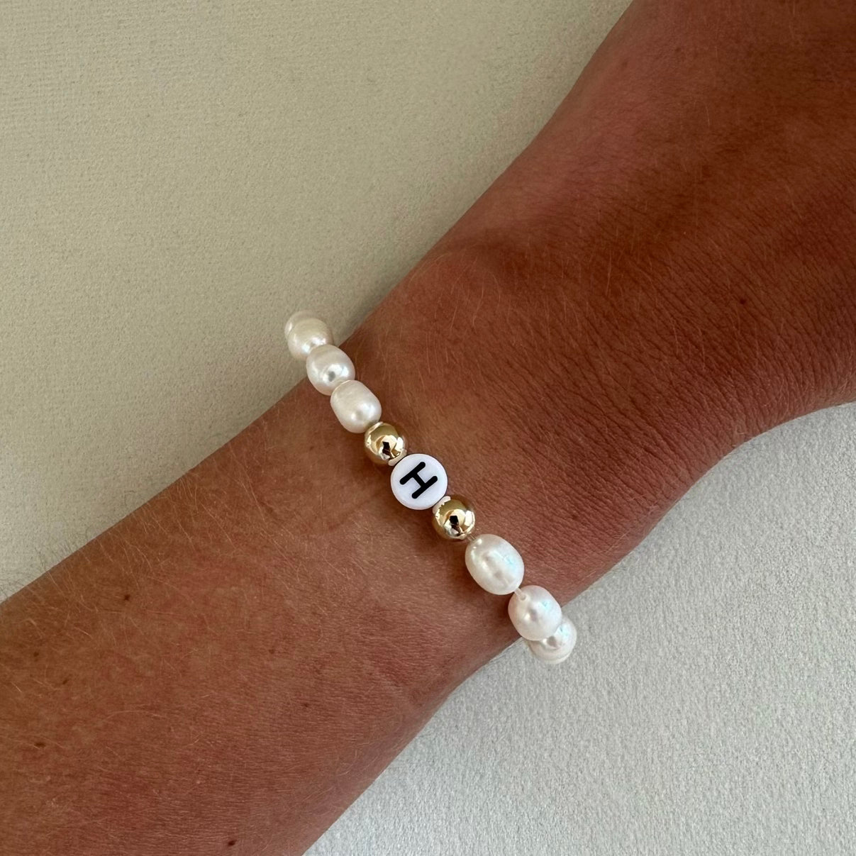 custom pearl bracelet